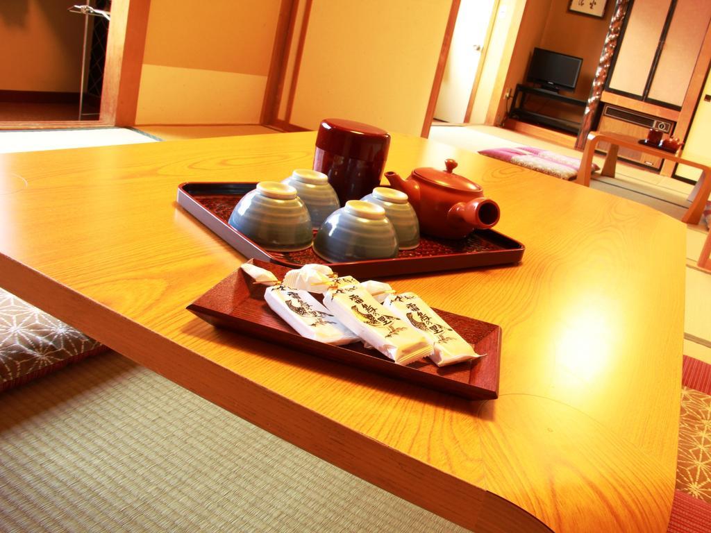 Honkan Gentaroya Hotel Nozawaonsen Room photo