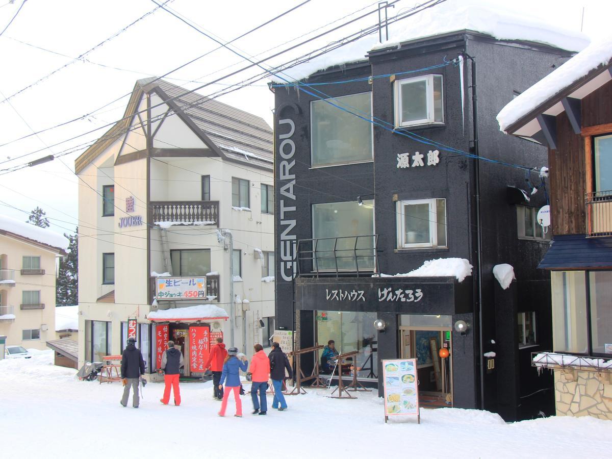 Honkan Gentaroya Hotel Nozawaonsen Exterior photo